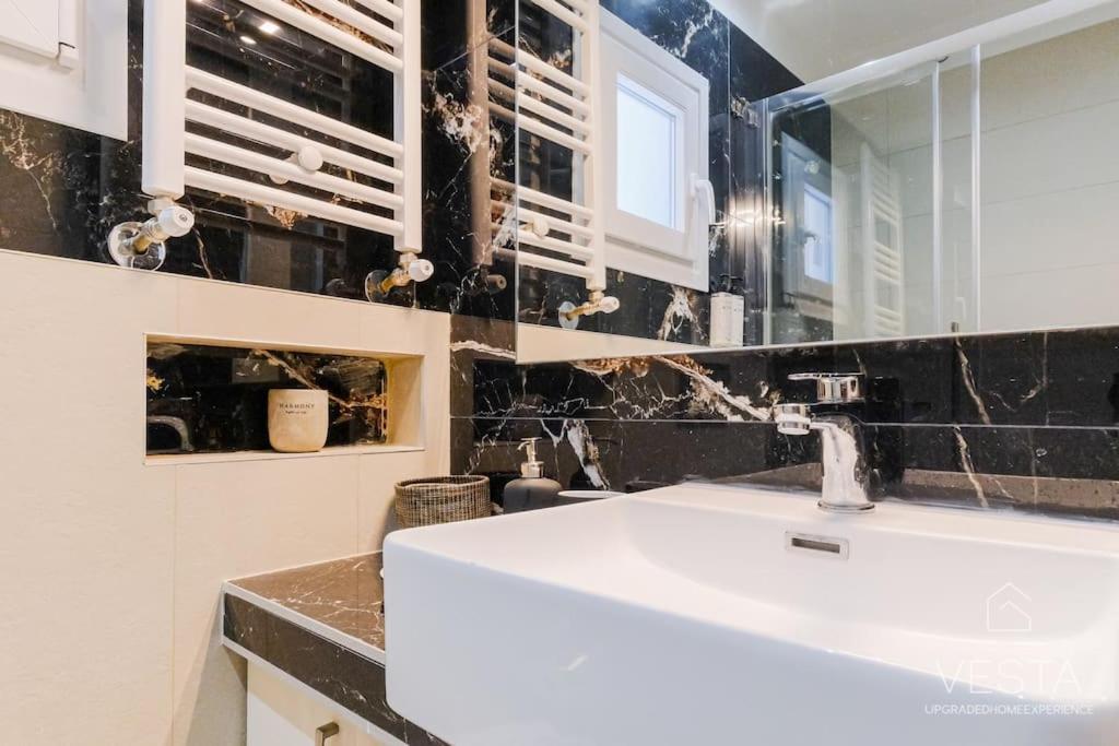 Theofilos Urban Apartment, Close To City Center Saloniki Zewnętrze zdjęcie